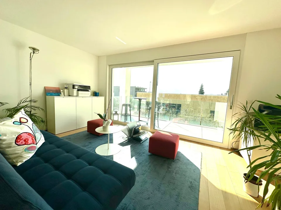 Eleganza Moderna e Comfort: Villa con Rifiniture di Pregio