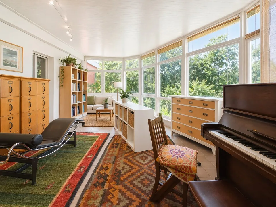 Elegante villa bifamiliare 12 locali con ampio parco di proprietà a Robasacco