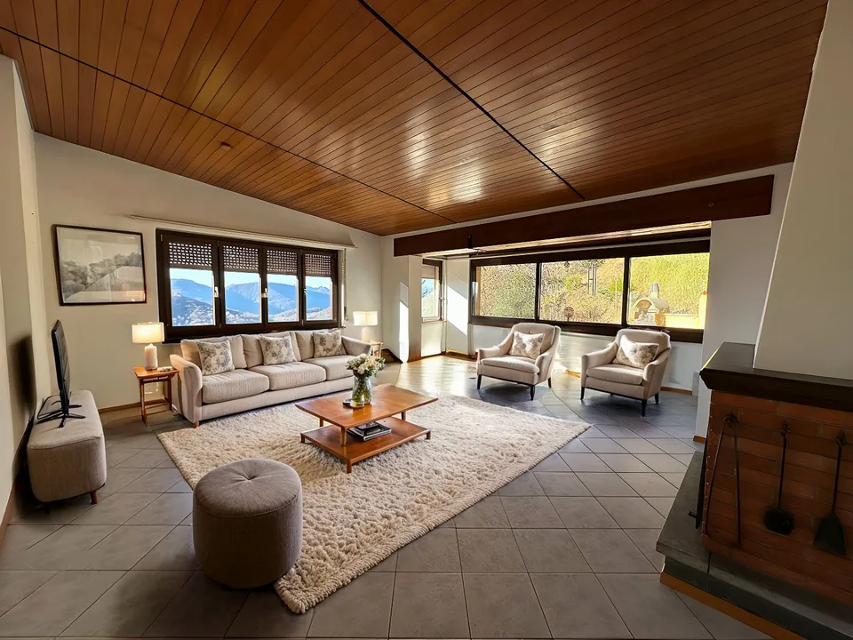 Moderne Villa mit 6.5 Zimmern in idyllischer Lage in Aranno, Kanton Tessin