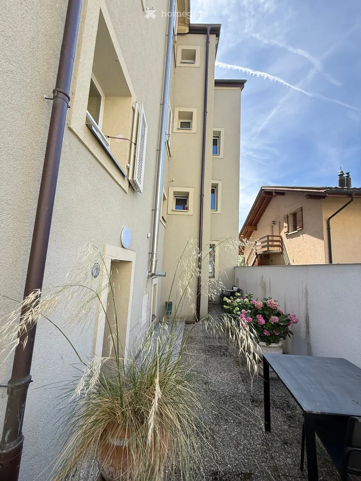 Charmant appartement de 2.5 pièces avec terrasse à Bex