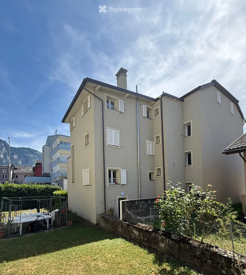 Charmant appartement de 2.5 pièces avec terrasse à Bex