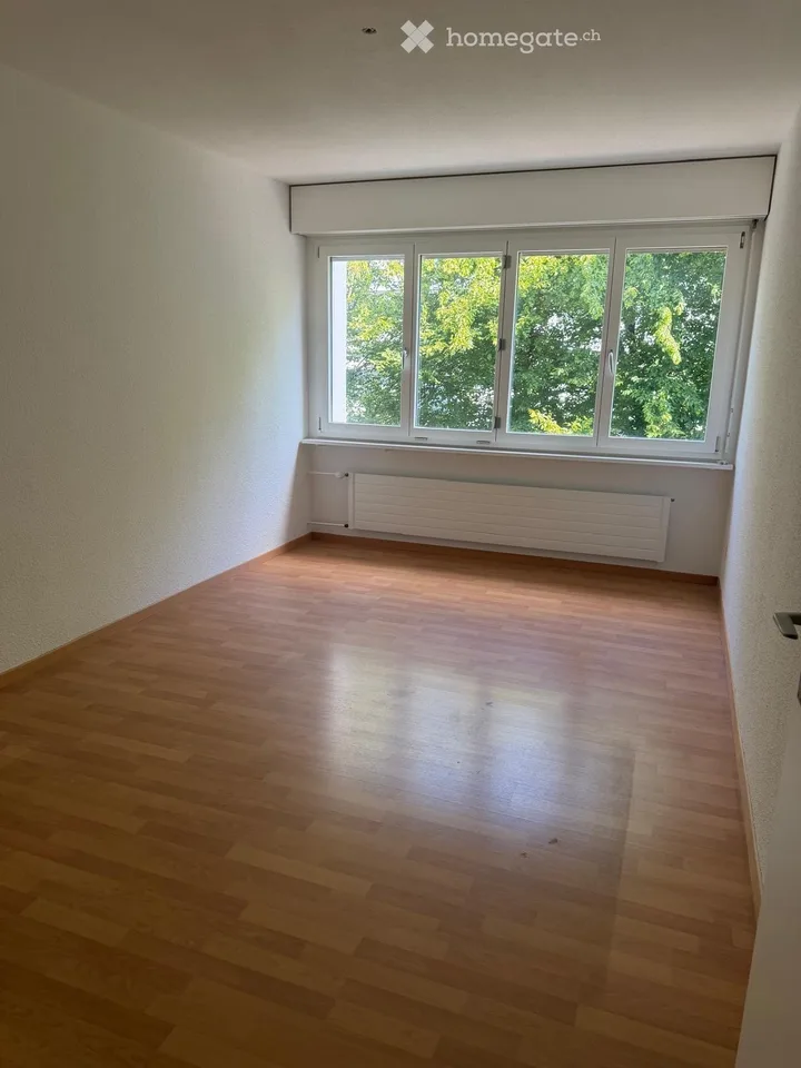 Appartement spacieux 3.5 pièces avec balcon à Zürich-Witikon