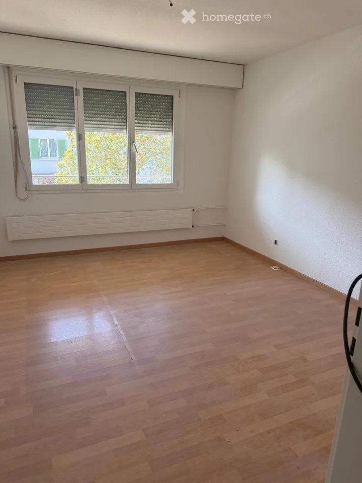 Appartement spacieux 3.5 pièces avec balcon à Zürich-Witikon