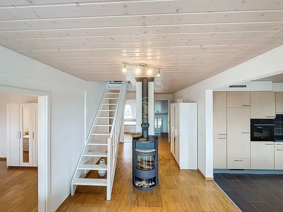 EPALINGES - EXKLUSIVITÄT TAG DER OFFENEN TÜREN 4,5-Zimmer-Wohnung mit großer Mezzanine