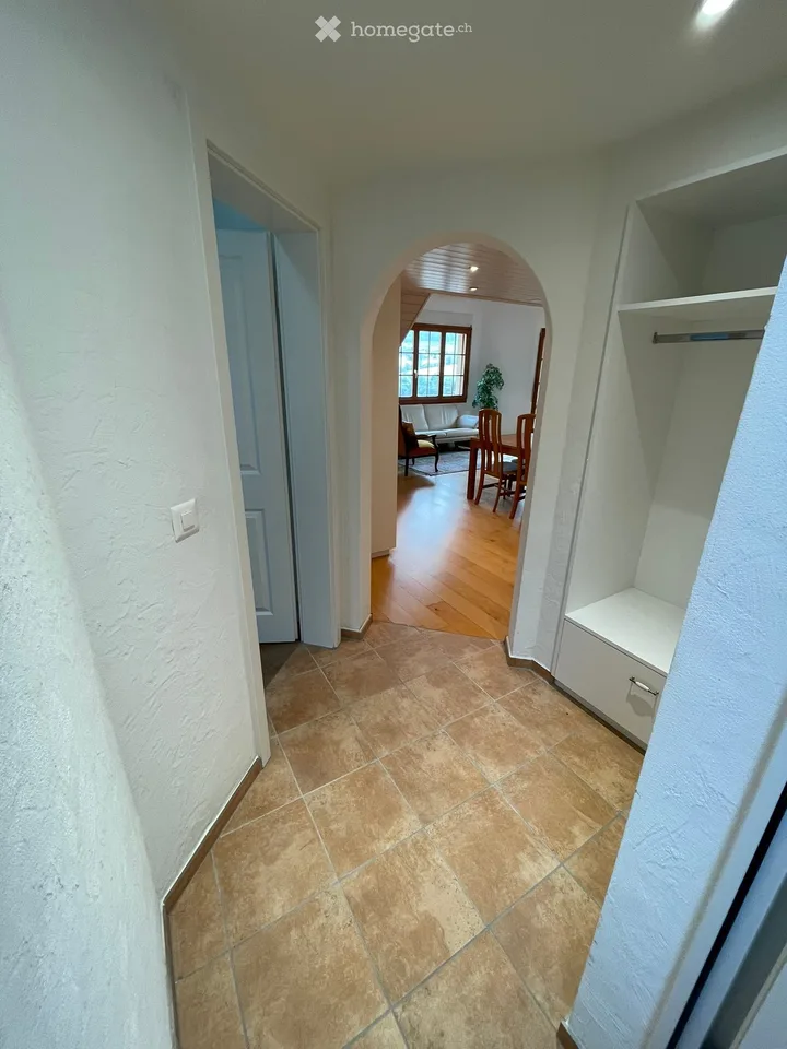 Charmante und sehr schöne 2.5-Zimmer-Dachgeschosswohnung