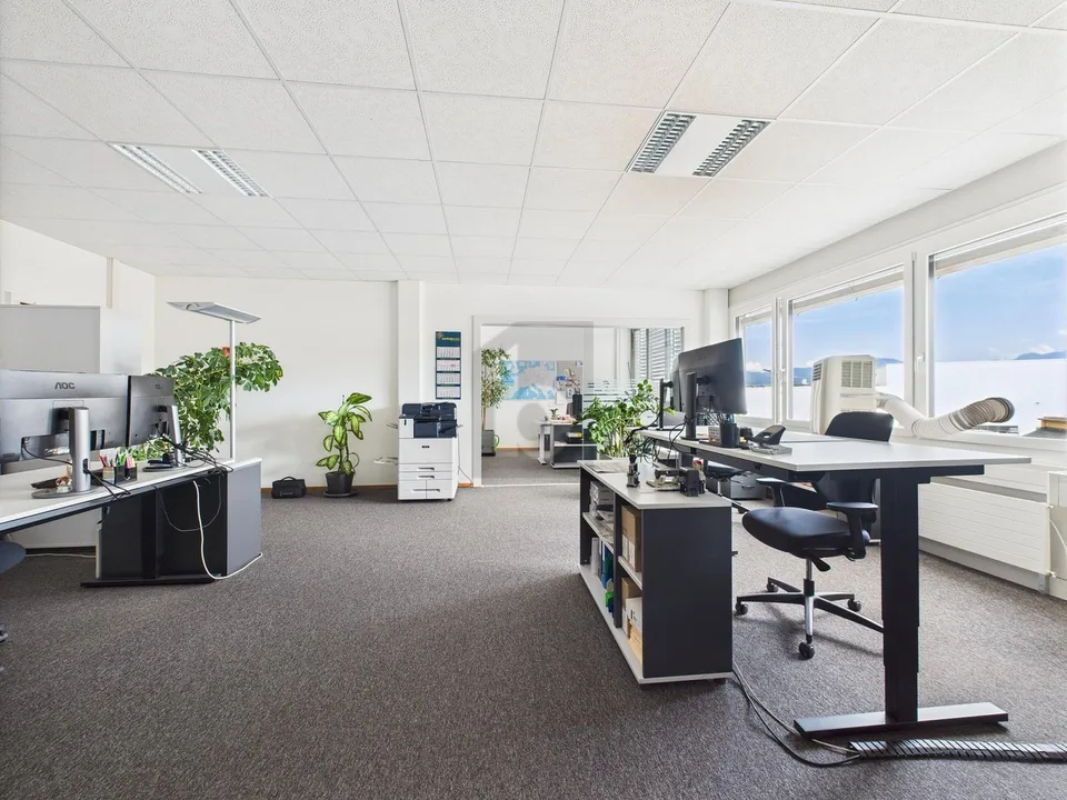 ATTRAKTIVE GESCHÄFTSLAGE IM ZENTRUM