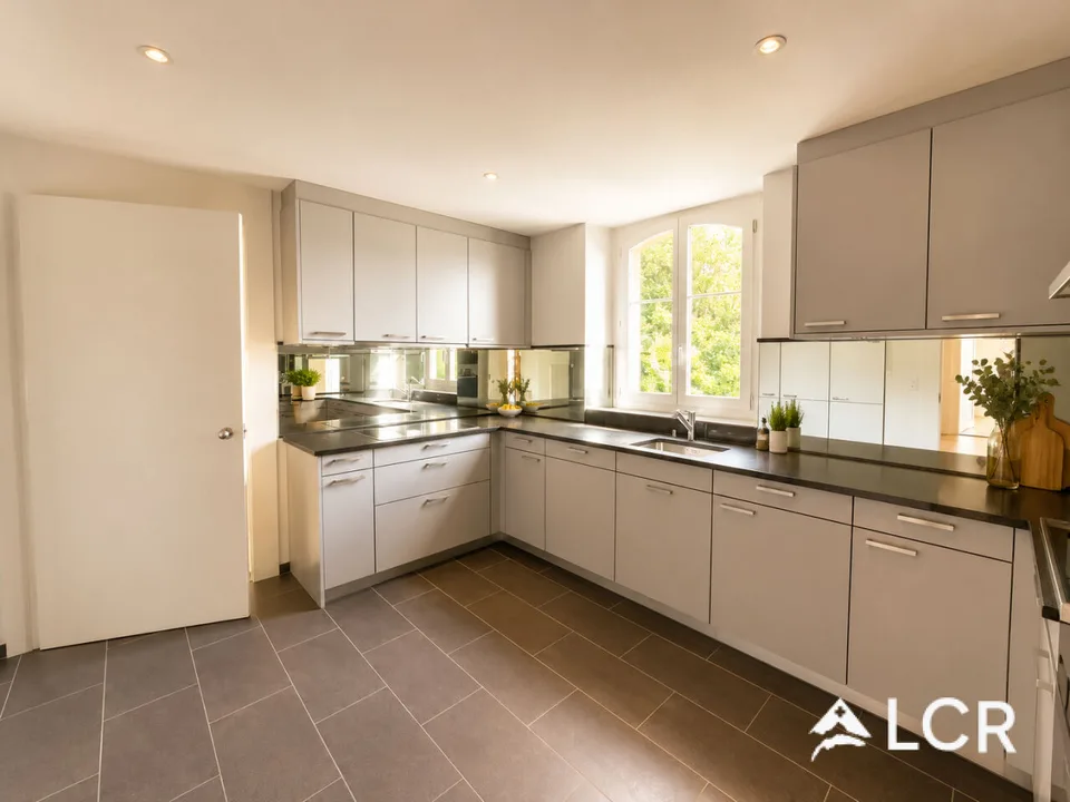 Luxuriöse 5.5-Zimmer-Wohnung in Neuchâtel