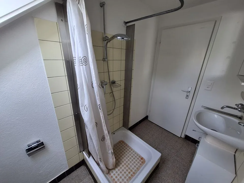 Appartement 2 pièces, 2e étage