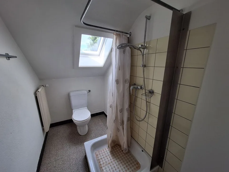 Appartement 2 pièces, 2e étage