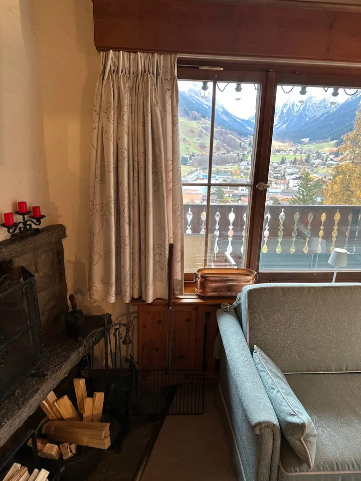 Charmantes 6-Zimmer-Chalet in ruhiger Lage von Klosters-Serneus – Foto 25 von 27