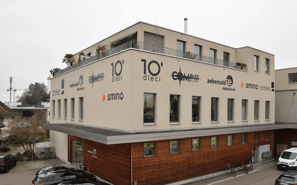 Moderne Bürofläche 354 m² zur Untermiete – direkt beim Bahnhof Jona