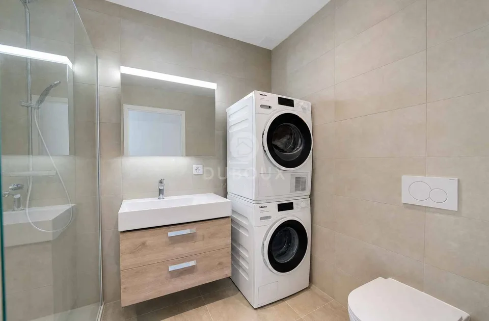 SUPERB 2.5 ROOMS RECENT WITH COVERED BALCONY