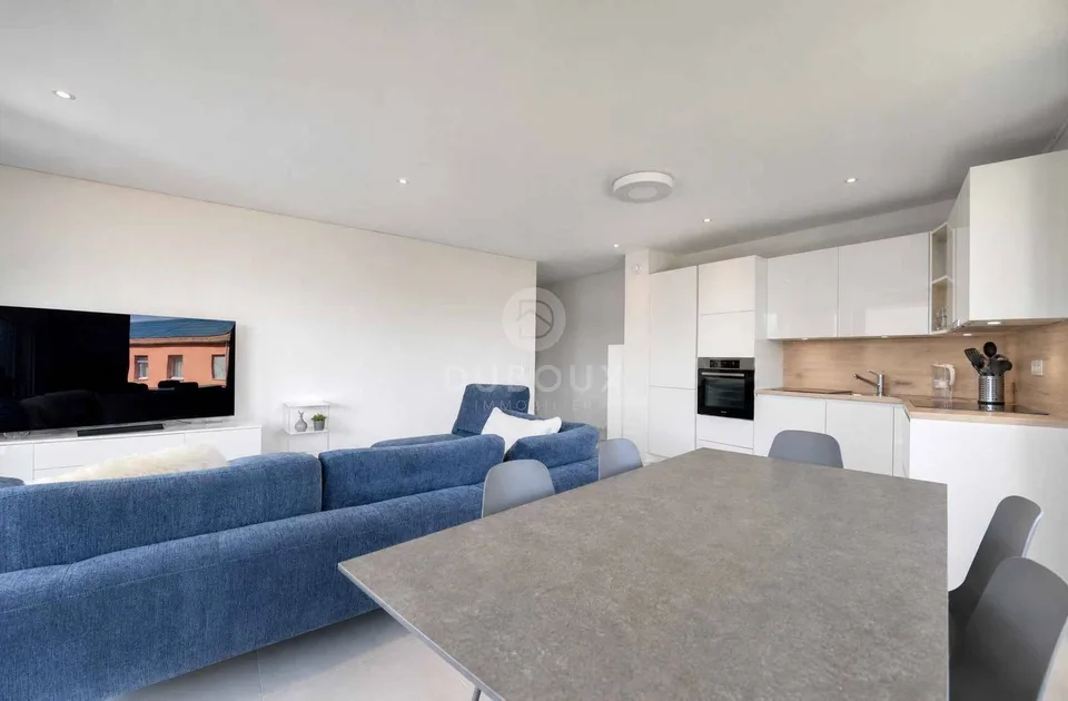 SUPERB 2.5 ROOMS RECENT WITH COVERED BALCONY