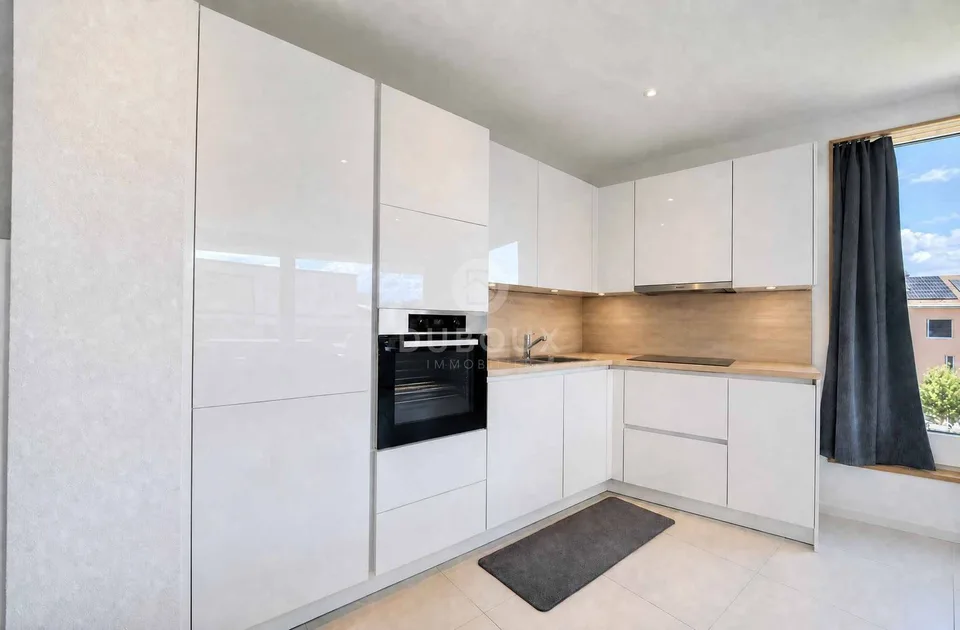 SUPERB 2.5 ROOMS RECENT WITH COVERED BALCONY