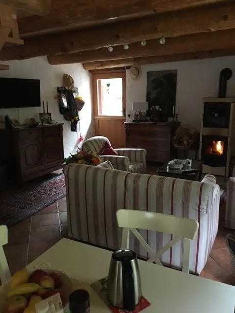 Schönes Rustico direkt am Fluss in San Carlo, Valle Bavona
