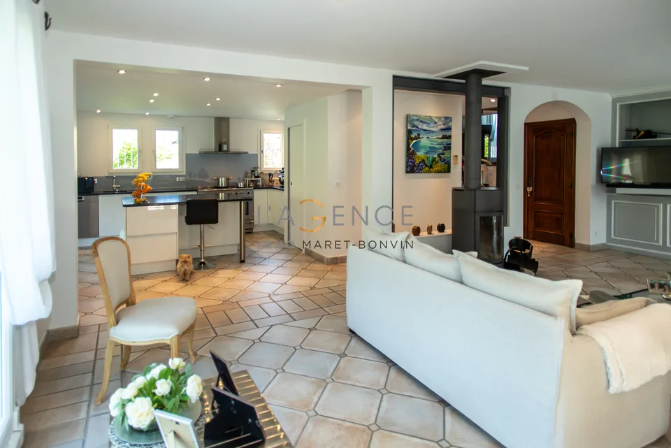 Neuvecelle - Casa di 8 locali di 189M2
