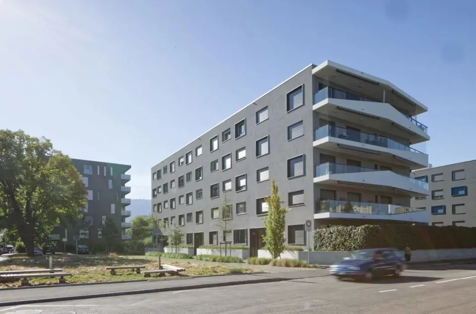 Sehr schönes 4-Zimmer-Apartment in einem neuen Gebäude in Lancy (/!\ Bedingungen HM)