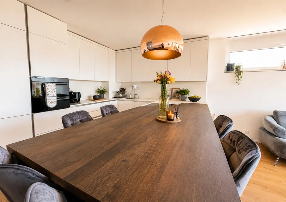 4,5-Zimmer-Wohnung MIT ATemberaubendem Blick MOBILIERT