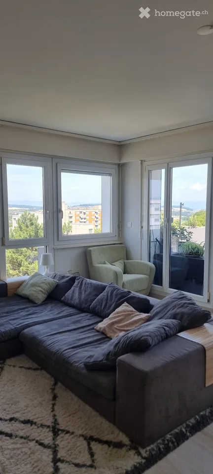 Bright 150m2 duplex on the 6th floor