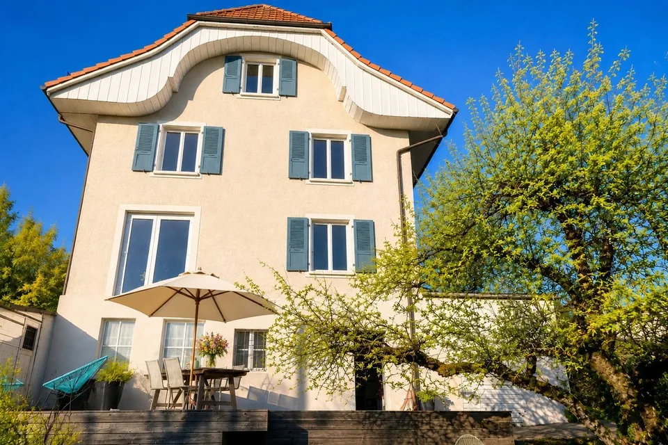 Grosses und freistehendes 6 Zimmer Einfamilienhaus in Orpund zu verkaufen