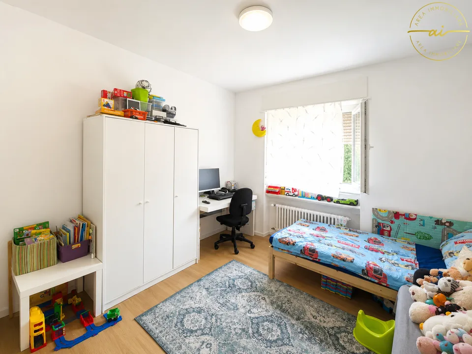 Wohnung mit 4 Zimmern renoviert