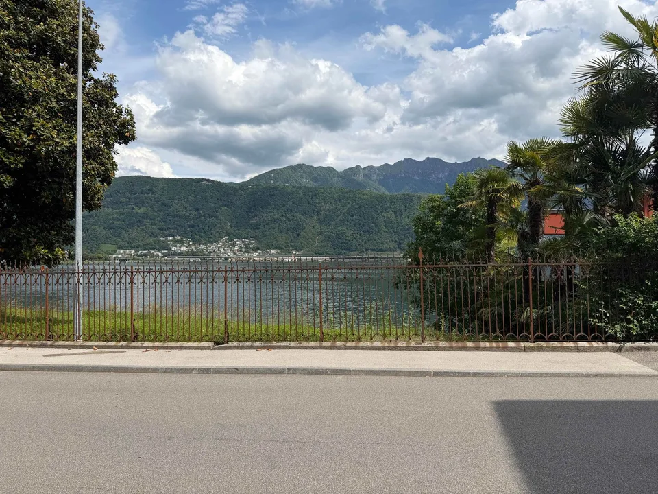 Accogliente appartamento di 1.5 locali fronte lago a Melide