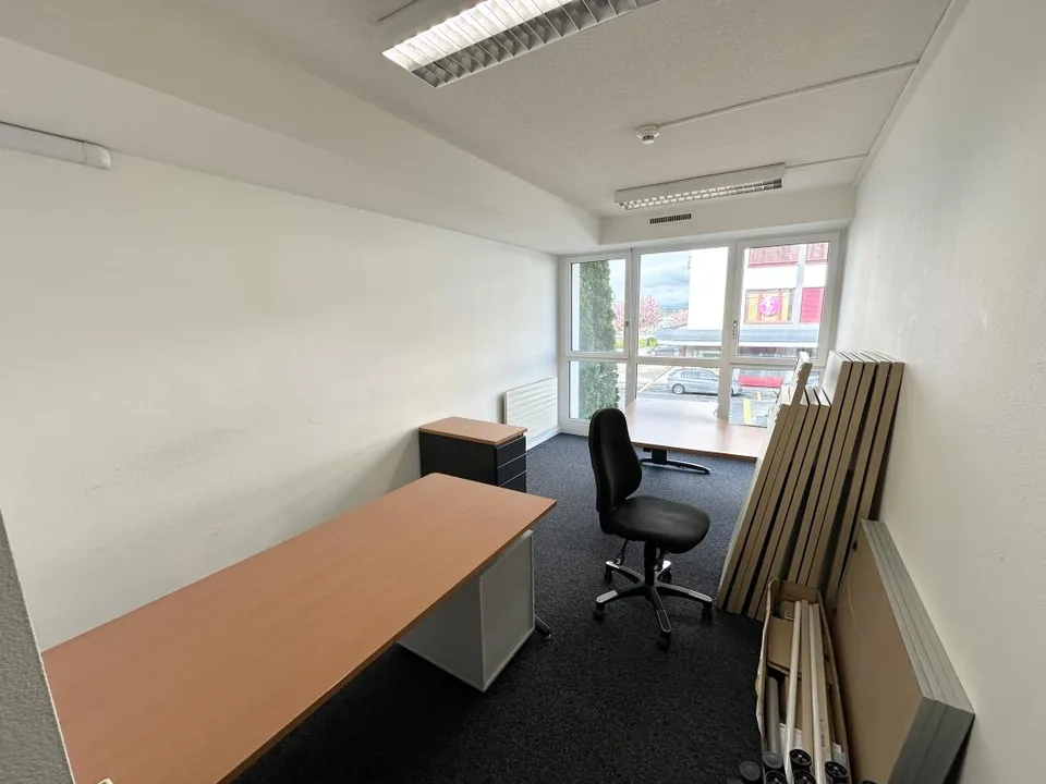 Crissier – Ufficio di 149 m² al piano terra, vicino al centro e agli accessi autostradali – foto 10 di 15