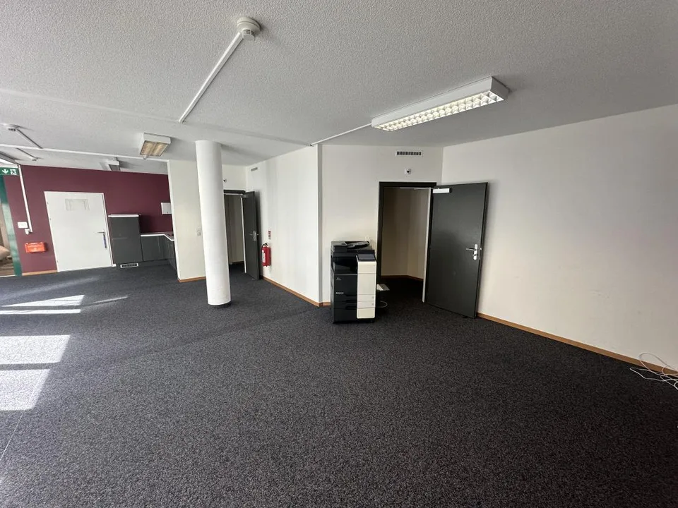 Crissier – Ufficio di 149 m² al piano terra, vicino al centro e agli accessi autostradali – foto 6 di 15