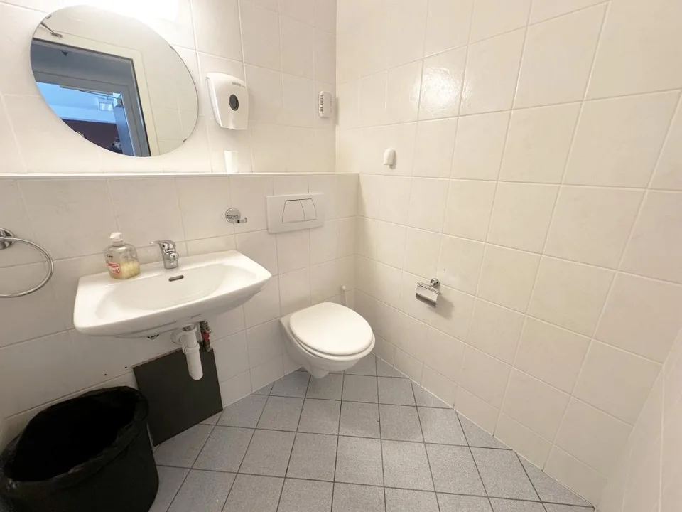 Crissier – Ufficio di 149 m² al piano terra, vicino al centro e agli accessi autostradali – foto 15 di 15