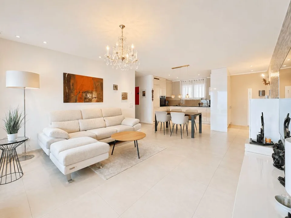 Moderne 3.5-Zimmer-Wohnung mit herrlichem Seeblick und 2 Tiefgarage...