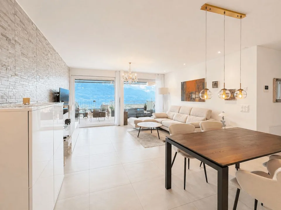 Moderne 3.5-Zimmer-Wohnung mit herrlichem Seeblick und 2 Tiefgarage...