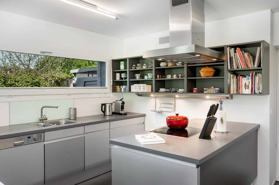 VILLA CONTEMPORAINE MINERGIE DANS UN ENVIRONNEMENT PRIVILÉGIÉ