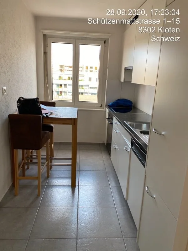 Appartement 3 pièces lumineux avec balcon au 4e étage à Kloten