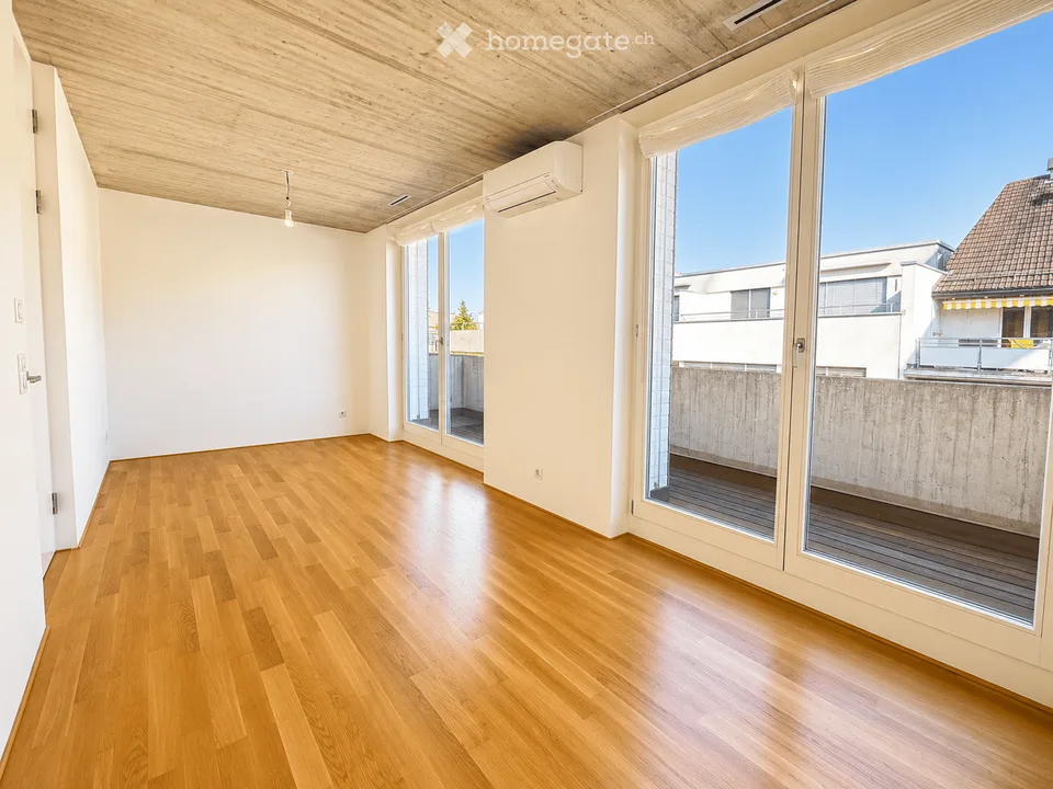 Appartement duplex exclusif 4.5 pièces avec 133 m² d'espace de vie et trois extérieurs