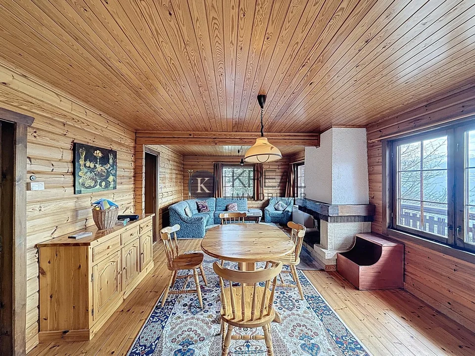 Chalet 5,5 Zimmer mit Panoramablick ? Renovierungspotenzial