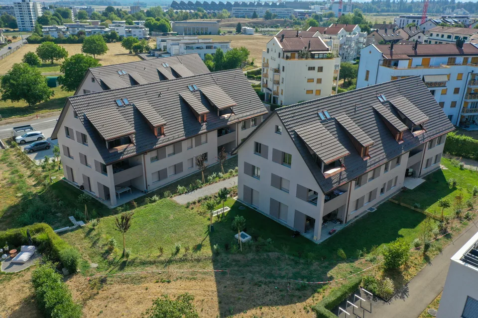 Neubau-Gartenwohnung mit moderner Haustechnik und offenem Grundriss
