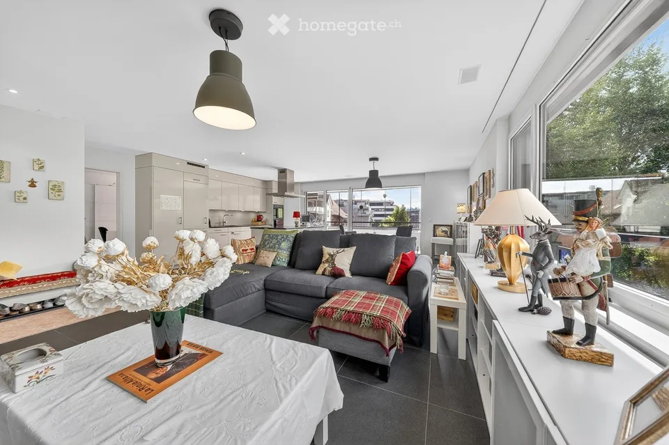 Stilvolle 2.5-Zimmer-Wohnung an zentraler Lage von Altendorf