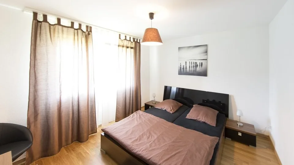 HELLE 3.5 ZIMMER-WOHNUNG IN STEIN