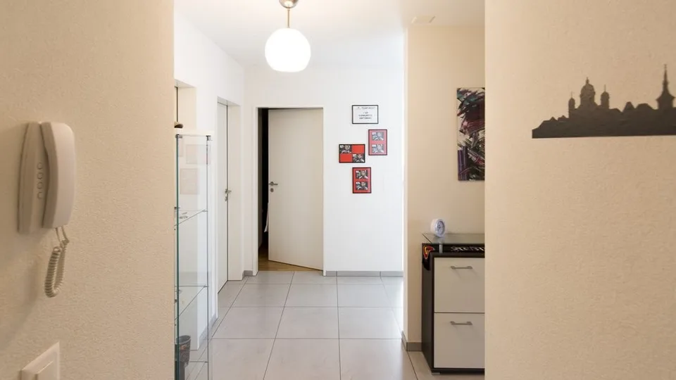 HELLE 3.5 ZIMMER-WOHNUNG IN STEIN
