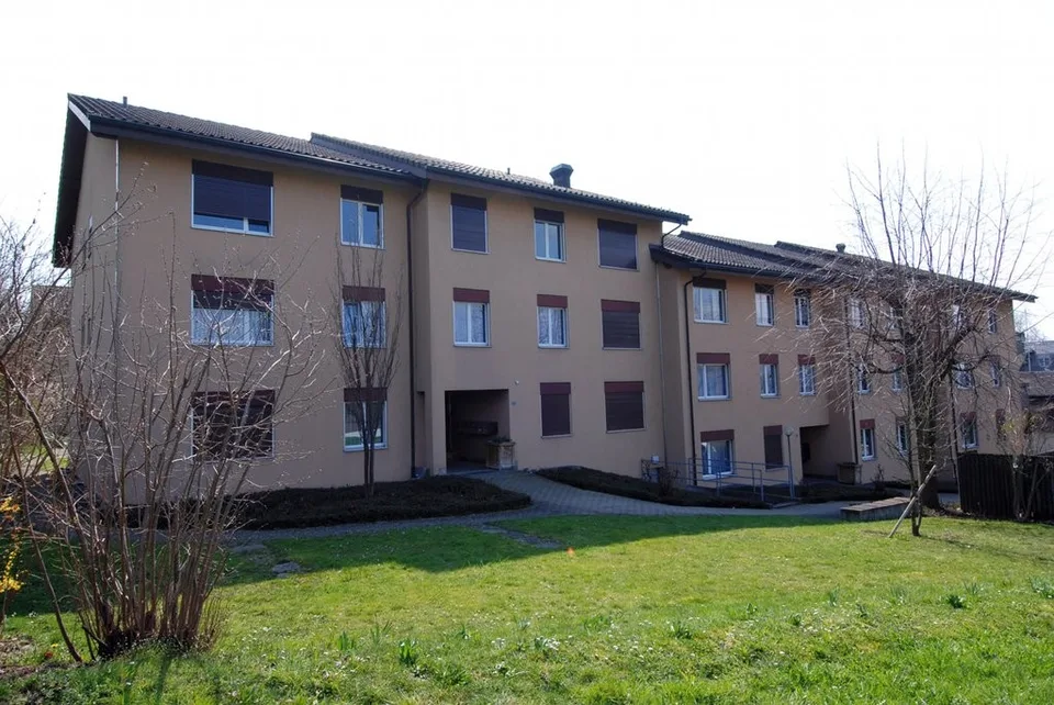 Wunderschöne 4.5 Zimmerwohnung im Erdgeschoss in Remetschwil