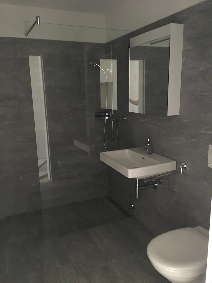 wunderschöne 2 1/2-Zimmerwohnung mit Balkon!
