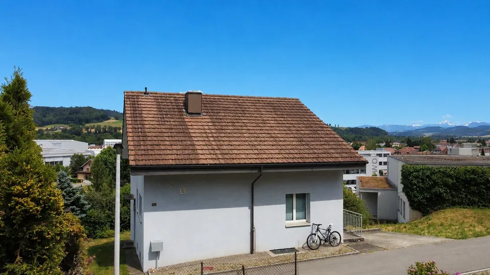Maison individuelle dépendante dans un emplacement familial avec jardin et vue sur les Alpes