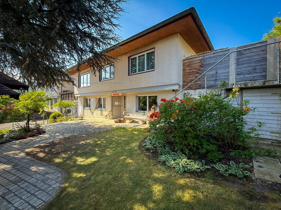 Einfamilienhaus mit Einliegerwohnung oder Homeoffice