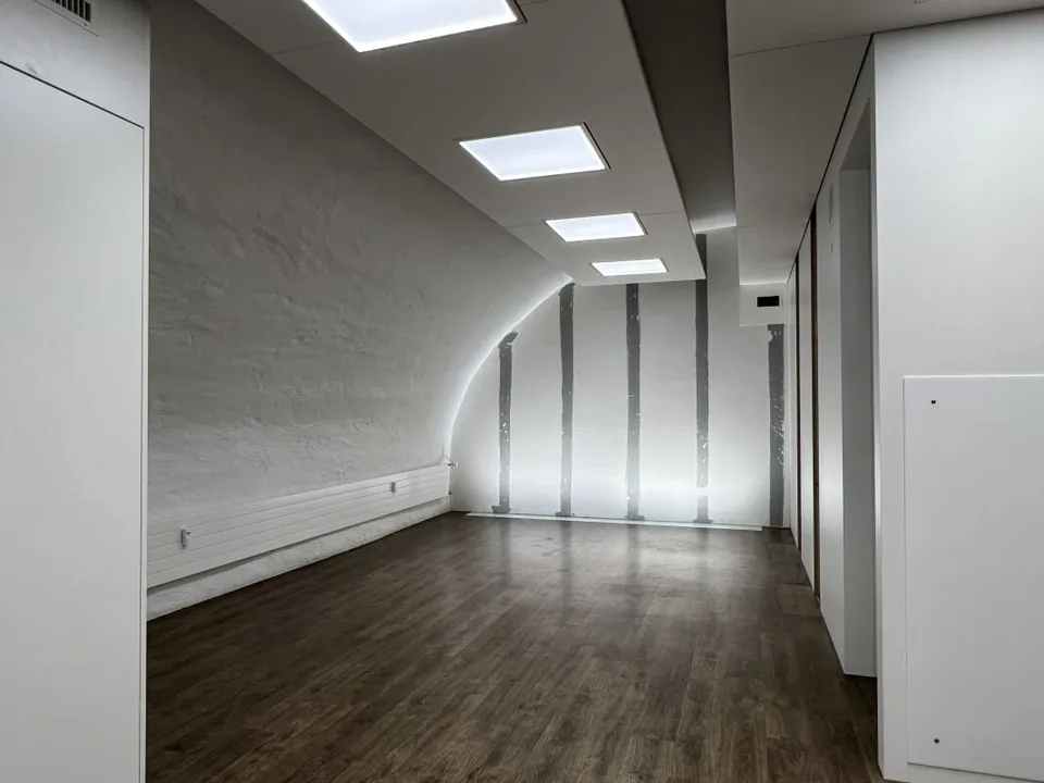 Attraktive Gewerbefläche mit grosser Schaufensterfront