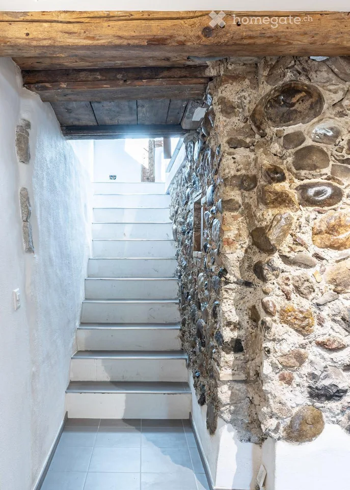 Incantevole casa semidetached di 5 locali nel cuore di Hinwil