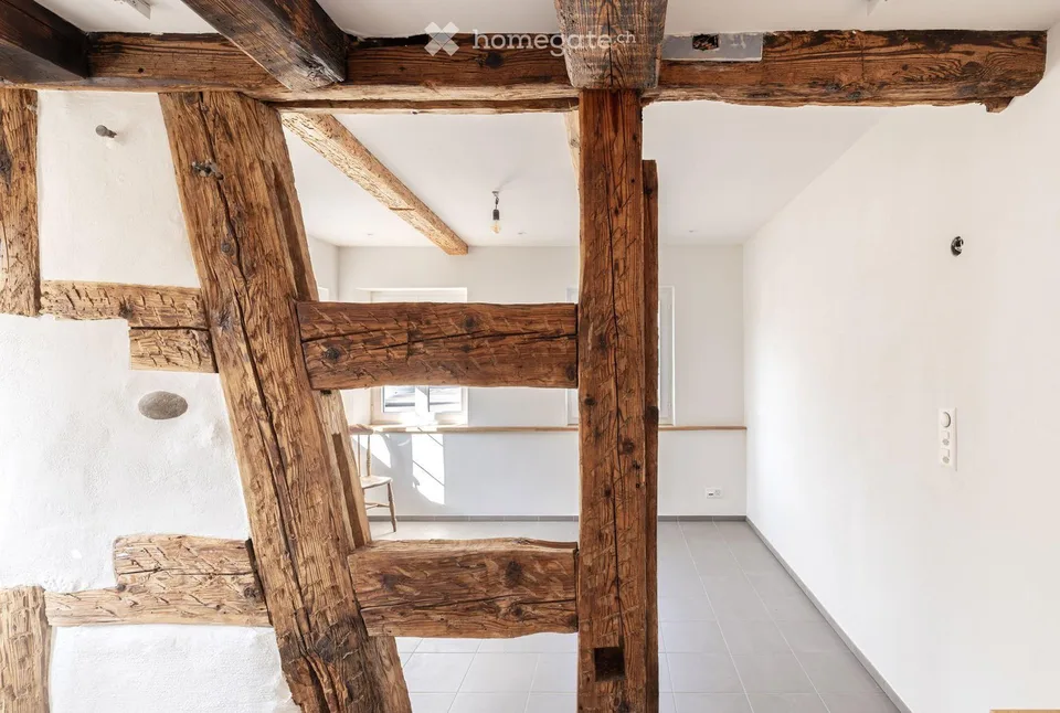 Incantevole casa semidetached di 5 locali nel cuore di Hinwil