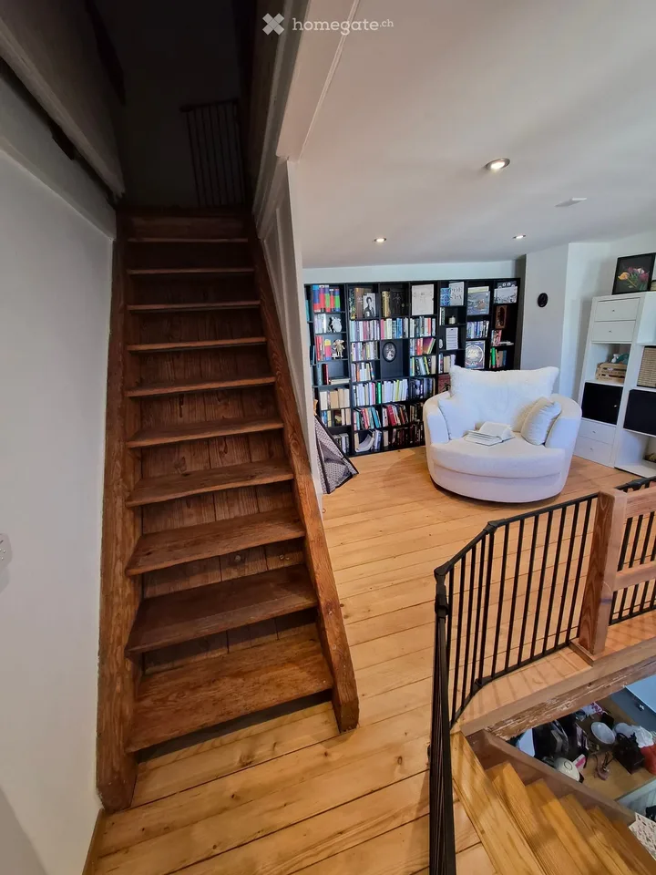 Incantevole casa semidetached di 5 locali nel cuore di Hinwil