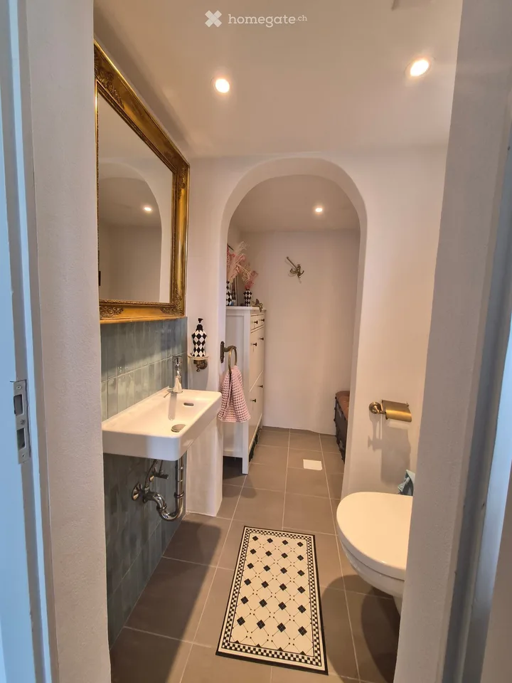 Incantevole casa semidetached di 5 locali nel cuore di Hinwil
