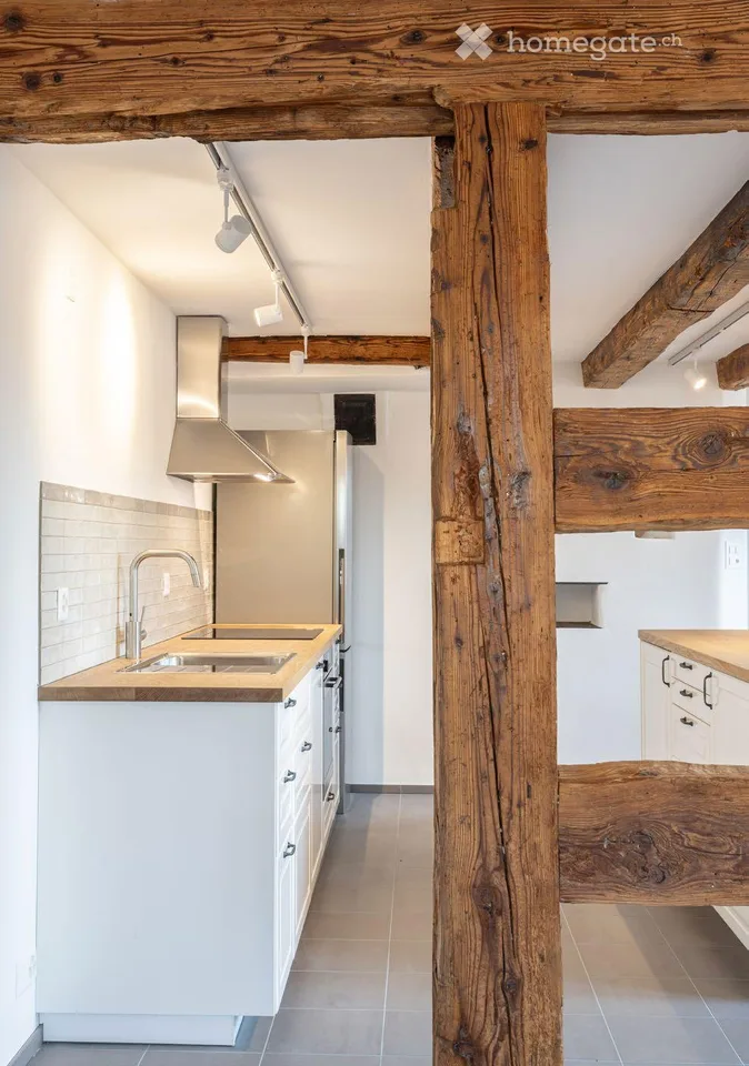 Incantevole casa semidetached di 5 locali nel cuore di Hinwil