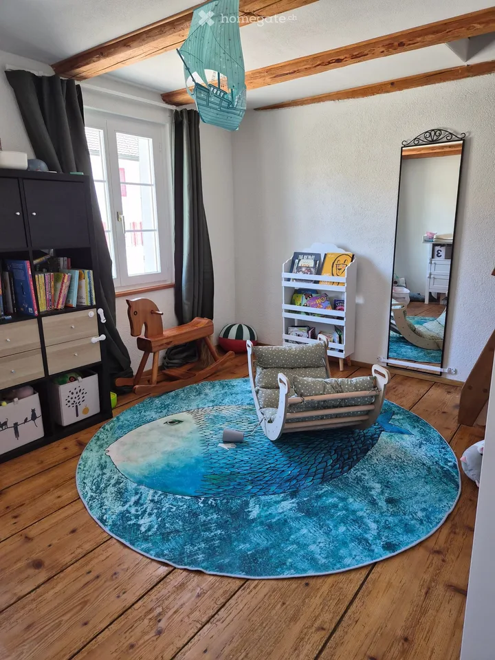 Incantevole casa semidetached di 5 locali nel cuore di Hinwil